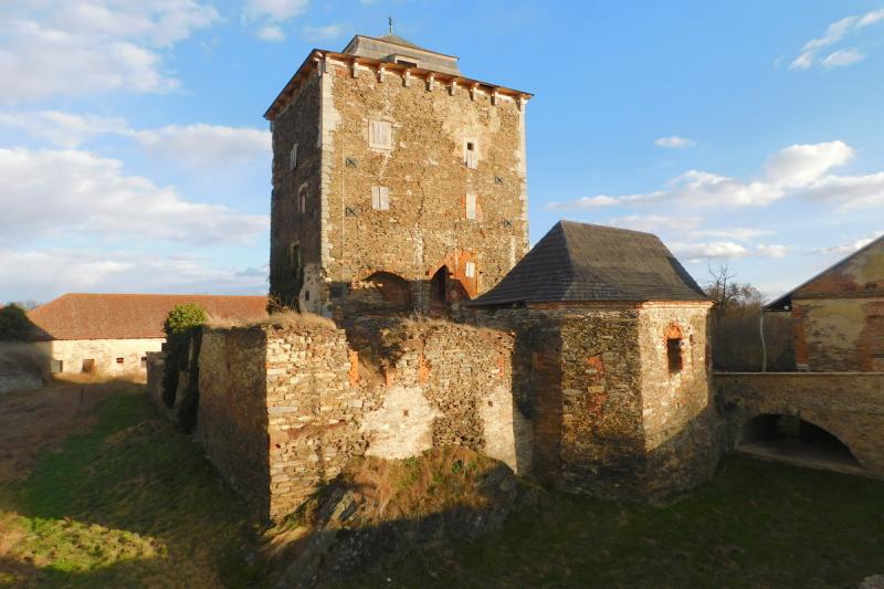 Hradenín Hradenín