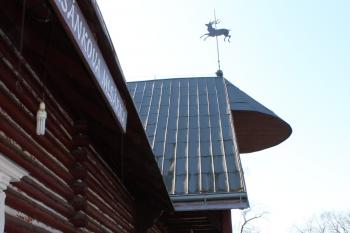 lovecký zámeček Ráby (© Vlastislav Mareček, 03/2016)