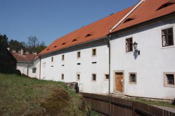 Západní část bývalého pivovaru od jihu ( © Ivan Grisa 04/2011)