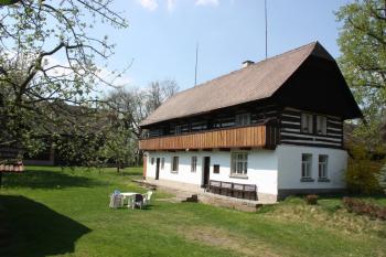 Obytné stavení usedlosti čp. 9 ( © Ivan Grisa 04/2011)