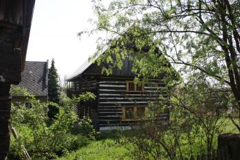 Obytné stavení usedlosti čp. 1 od severu ( © Ivan Grisa 04/2011)