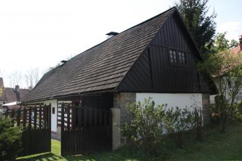 Obytné stavení usedlosti čp. 5 ( © Ivan Grisa 04/2011)