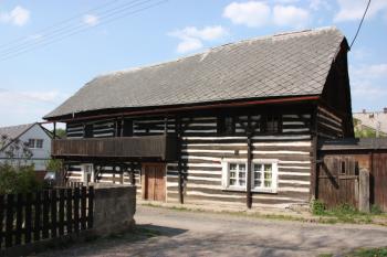 Dům čp. 155 od jihu ( © Ivan Grisa 04/2011)