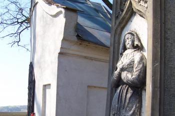 Kaplička sv. Jana Nepomuckého u Čelčic (© Ivo Rozehnal, 04/2011)