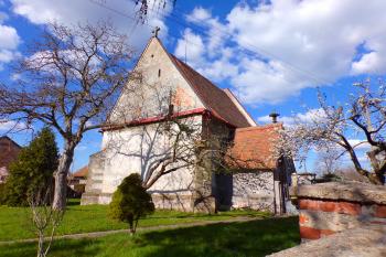 Kostel sv. Václava (Rosice nad Labem) (© Boris Jelínek 04/2022)