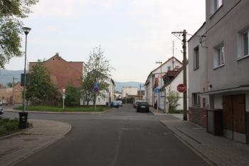 Bývalá židovská ulice (dnes Stará) od jihu ( © Ivan Grisa 04/2011)