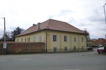 zámek Křesetice (© Vlastislav Mareček, 03/2016)