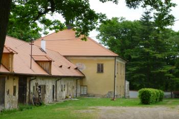 zámek Hraběšice (© Vlastislav Mareček, 05/2016)