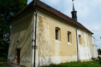 kostel od jihozápadu (© Jaroslav Valečka, 05/2011)