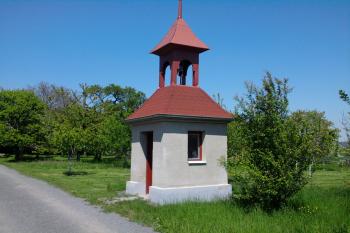 Holubice - kaplička (© Ivo Rozehnal, 05/2011)