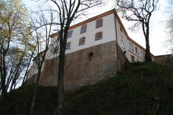 Gotická část budovy ( © Petr Nožička 04/2011)