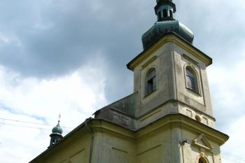 kostel od SZ (© rodo chrozit, 07/2011)