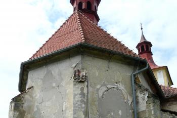 presbytář od severovýchodu (© Jaroslav Valečka, 05/2011)