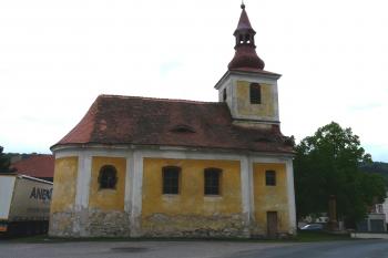 kaple od severozápadu (© Jaroslav Valečka, 05/2011)
