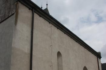 Jižní průčelí lodi ( © Ivan Grisa 05/2011)