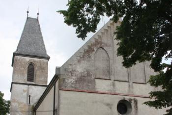 Kostel od západu ( © Ivan Grisa 05/2011)