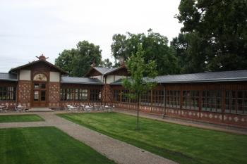Pavilon: nádvoří od severu ( © Ivan Grisa 06/2011)