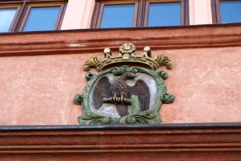 znak města na portále ( © Milan Caha 06/2011)