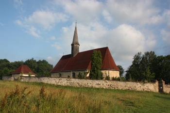 Kostelní areál od jihovýchodu ( © Ivan Grisa 07/2011)