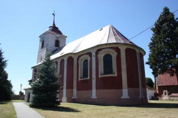 Kostel od jihovýchodu ( © Ivan Grisa 07/2011)