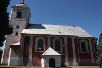 Kostel od jihu ( © Ivan Grisa 07/2011)