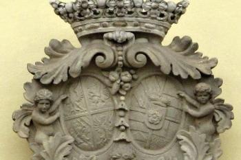 kartuše s erbem rodu Berchtoldů ( © Jan P. Štěpánek 11/2012)