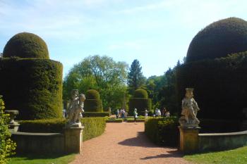 zahrada (© Nikola Mildová, 05/2009)