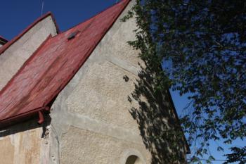 Presbytář od jihu ( © Ivan Grisa 07/2011)