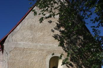 Presbytář od severovýchodu ( © Ivan Grisa 07/2011)