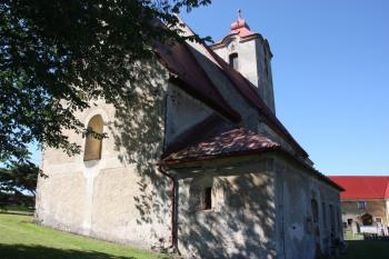 Kostel od severu ( © Ivan Grisa 07/2011)