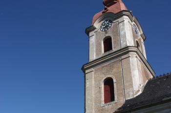 Věž od jihu ( © Ivan Grisa 07/2011)