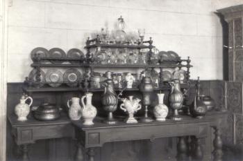 Historická fotografie interiéru zámku z poč.20.století  (soukr.sbírka IvoR) (© ?)