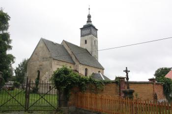 Kostel od severovýchodu ( © Ivan Grisa 07/2011)