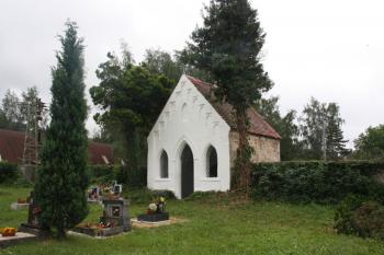 Márnice v západní části hřbitova ( © Ivan Grisa 07/2011)