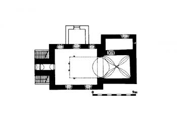 půdorys kostela (© Lucie Kracíková, Vojtěch Belling: Středověká sakrální architektura na Frýdlantsku, Vlastivědná knihovnička SPS, sv. 12, Společnost přátel starožitností a Unicornis, Praha 2003)