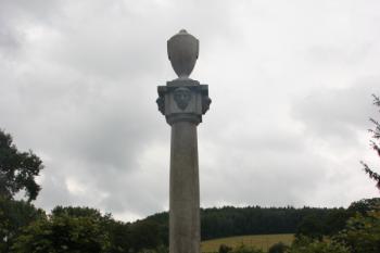 Pomník padlým v I. světové válce v jižní části hřbitova ( © Ivan Grisa 07/2011)