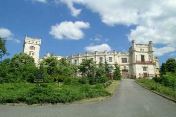 Nový Světlov - zámek (© Hana Kubikova 06/2006)