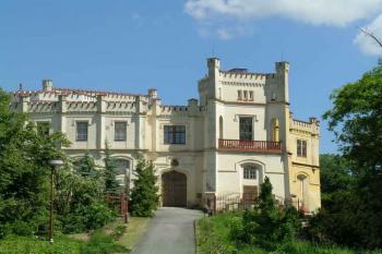 Nový Světlov - zámek (© Hana Kubikova 06/2006)