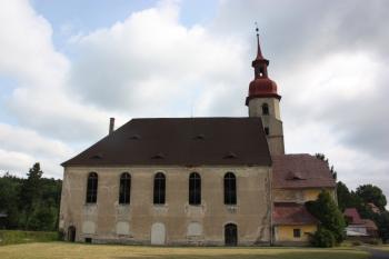 Kostel od jihu ( © Ivan Grisa 07/2011)