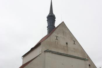 Kostel od západu ( © Ivan Grisa 07/2011)