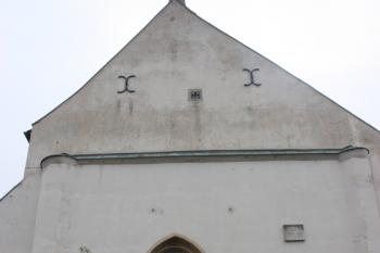 Západní průčelí ( © Ivan Grisa 07/2011)