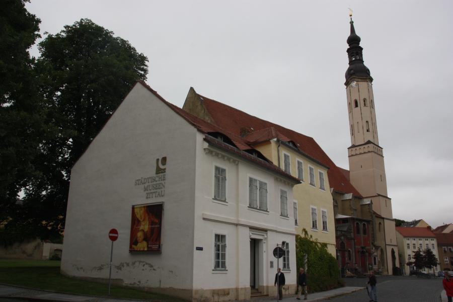 klášter františkánů s kostelem sv. Petra a Pavla/městské museum
