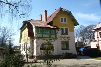 vila továrníka Hudlického ( © Milan Caha 04/2011)