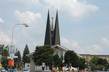 kostel od západu (© rodo chrozit, 06/2011)