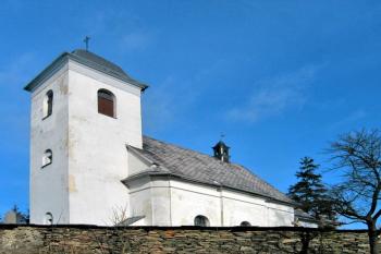 Kostel sv. Jakuba Většího v Guntramovicích ( © Pavel Vítek 11/2010)