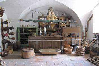 kopie kupeckého krámku, který byl na náměstí (© Rodochrozit, 06/2011)