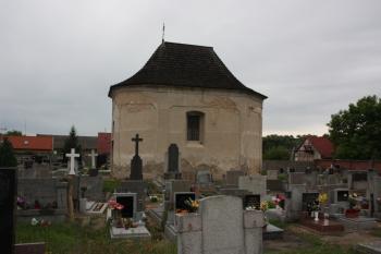 Kaple od jihu ( © Ivan Grisa 06/2011)