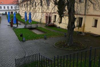 Bývalý hradní příkop; severní průběh ( © Petr Turyna 11/2006)