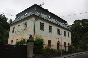 Dům č. p. 441 v Zámecké ulici ( © Ivan Grisa 07/2011)