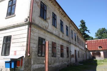 Severní průčelí panského domu ( © Ivan Grisa 07/2011)